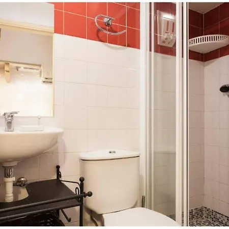 In The Castle Of S Jorge Apartment Lisbon
