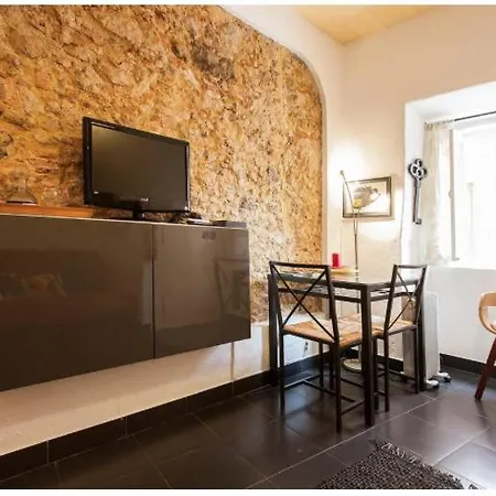 In The Castle Of S Jorge Apartment