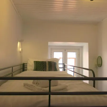In The Castle Of S Jorge Apartment *